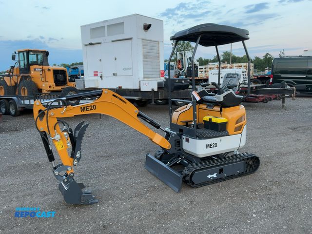 Lot 2-44079 - 2026 SDLANCH ME20 Diesel Mini Excavator