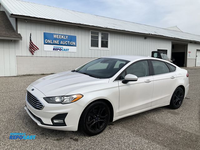 Lot 2-61234 - 2020 Ford Fusion SE Sedan FWD