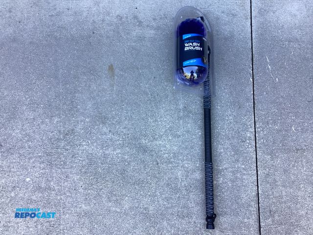 Lot 2-62843 - New Viking car care 360° flow through wash brush. Extends to 63.5 inches. Ultra soft bristles, oval ...
