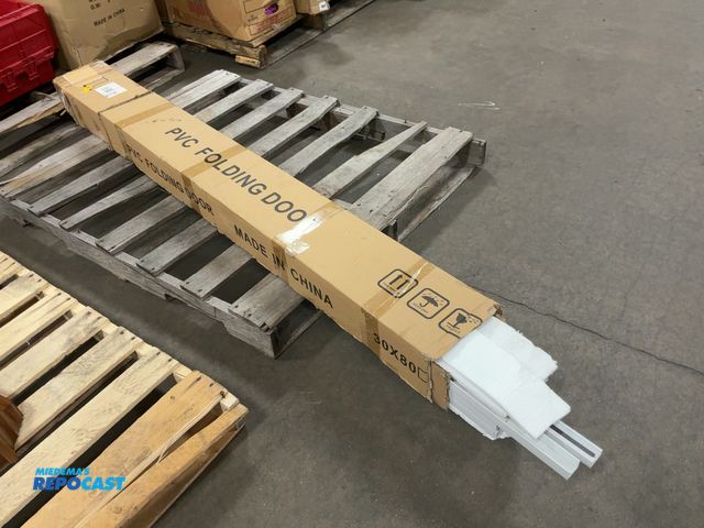 Lot 2-33586 - PVC Folding Door.