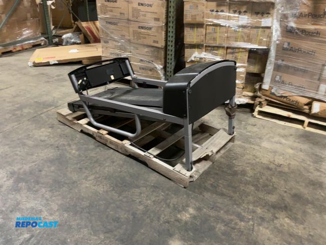 Lot 2-18781 - Lifestyler  Expanse 600 Treadmill