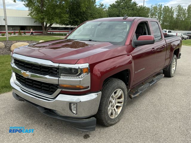Lot 2-76200 - 2016 Chevrolet Silverado 1500 Double Cab Short Box Pickup Truck 4x4