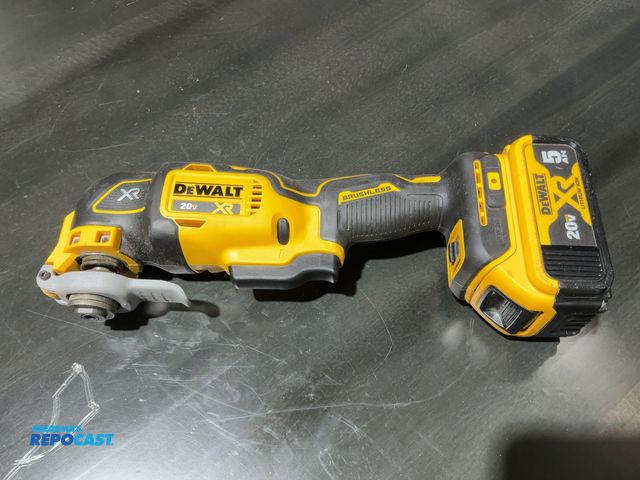Lot 2-53627 - DeWalt DCS356 Cordless Oscillating Multi-Tool(DOBSON)