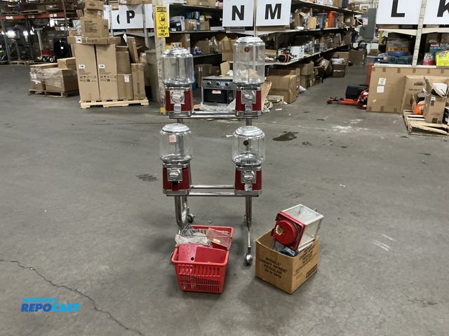 Lot 2-75956 - Beaver 2-tier gumball machine (no keys included)