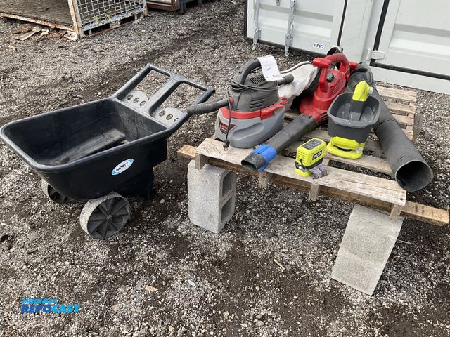 Lot 2-40573 - (5) Assorted Garden Tools