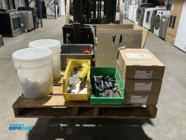Lot 2-69906 - Pallet of Industrial Tools and Supplies