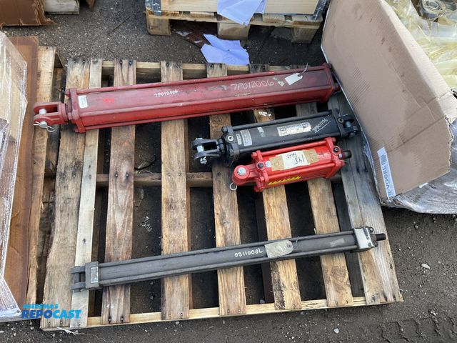 Lot 2-69145 - (4) industrial hydraulic and pneumatic cylinders