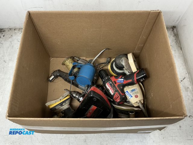 Lot 2-94722 - Box of assorted electric and pneumatic power tools