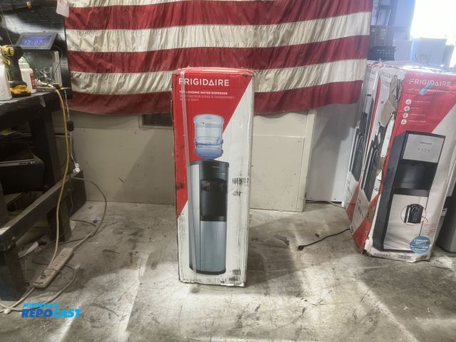Lot 2-57021 - Scratch & Dent Frigidaire hot and cold water dispenser water dispenser  Frigidaire hot and cold wate...