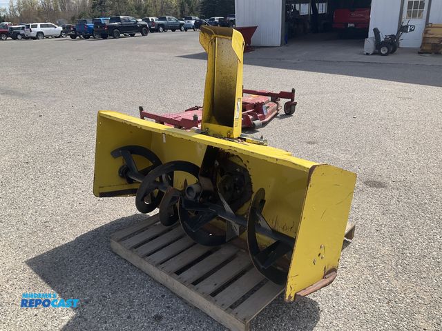 Lot 2-61261 - John Deere 60" Snow Blower Quick Attach PTO Powered