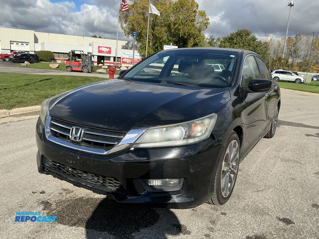 Lot 2-23207 - 2015 Honda ACCORD Sport Sedan FWD