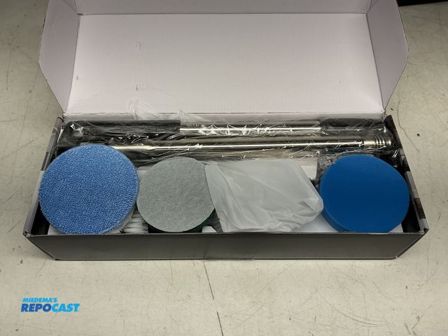 Lot 2-73534 - YKYI ANS-8051A 8-in-1 Cleaning Brush