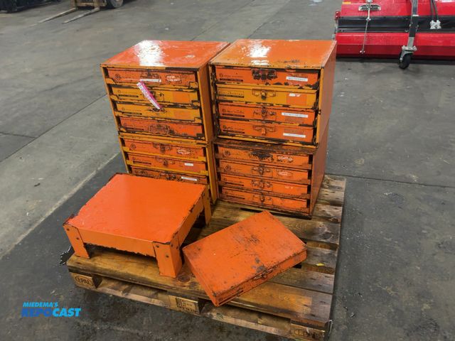 Repocast.com - Lot 2-20622 - (4) Used Dyna Systems 4-Drawer Parts ...