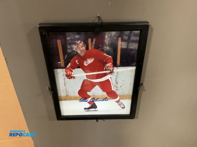 Lot 2-53295 - Framed Alex Delvecchio Autographed Picture, 8.5” x 10.75”
