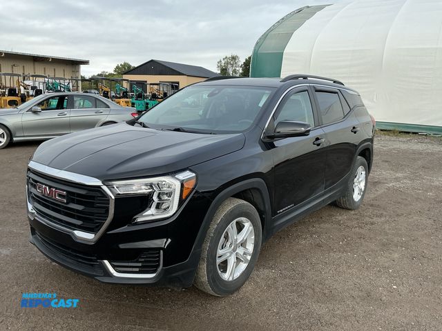 Lot 2-71106 - 2022 GMC Terrain SLE AWD SUV AWD