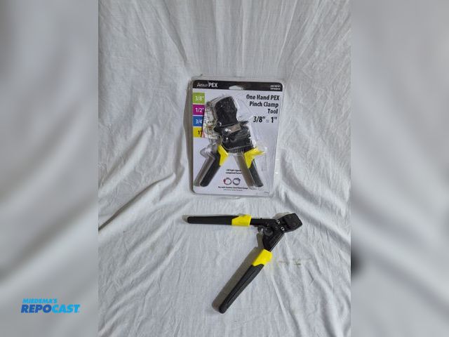 Lot 2-90503 - 2 hand pet clamp tool - 3/8-1"