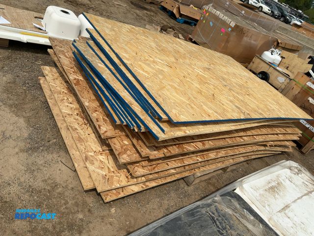 Lot 2-18373 - Skid of OSB of various sizes