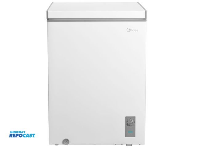 Lot 2-74918 - MIDEA MERC05C2BAWW Other Convertible white chest freezer