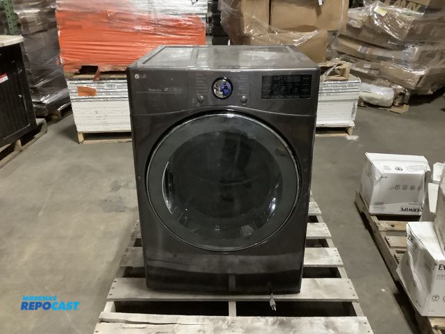Lot 2-15670 - Scratch & Dent Electric Free Standing LG DLGX3901B Dryer