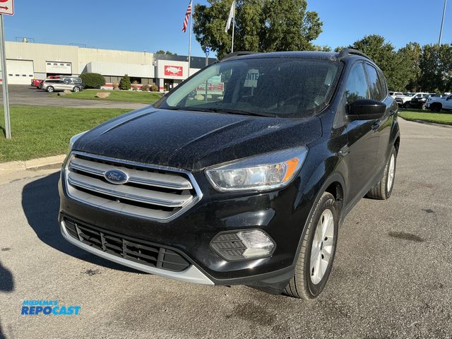 Lot 2-33412 - 2018 Ford Escape SE SUV 4x4