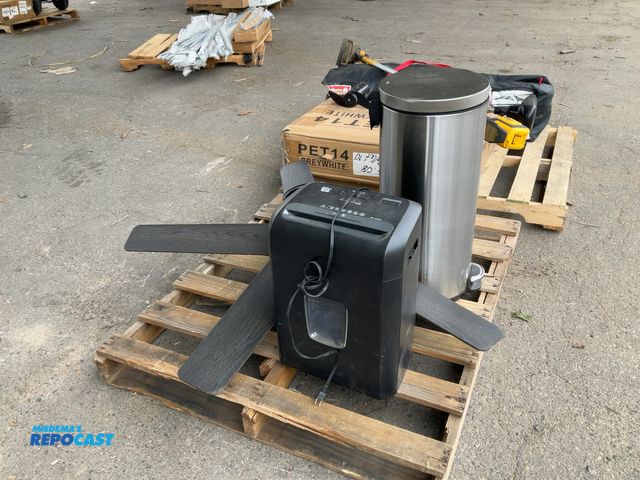 Lot 2-62967 - Pen and gear paper shredder, hunter ceiling fan, and a stainless steel trash can with foot press