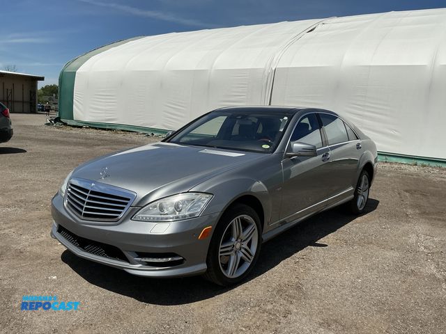 Lot 2-40028 - 2012 Mercedes-Benz S-Class S550 4-MATIC Sedan AWD