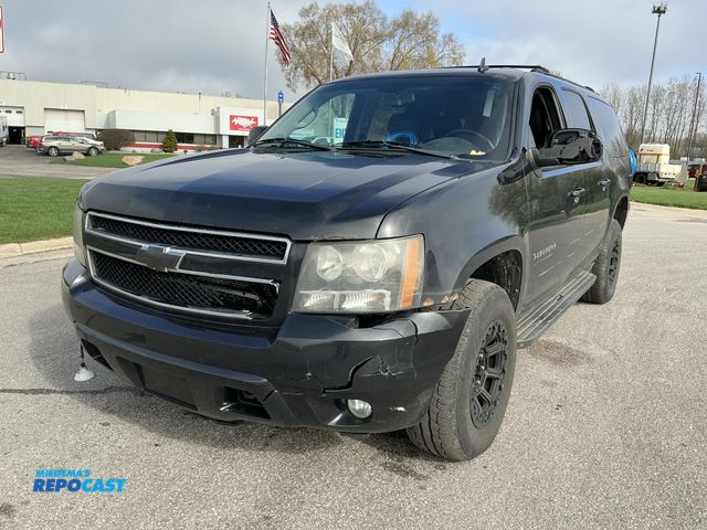 Lot 2-79705 - 2011 Chevrolet Suburban LT SUV 4x4