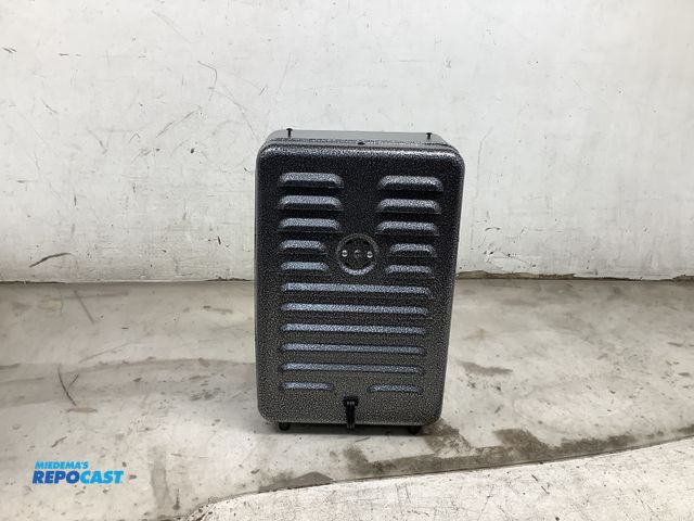 Lot 2-69352 - lifesmart 1500 watt DIX milk house utility heater