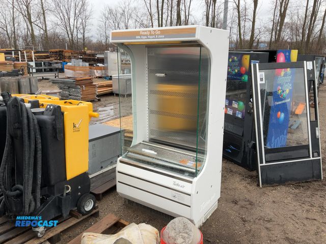 Lot 2-93771 - Turbo air Tom-40W Display refrigerator