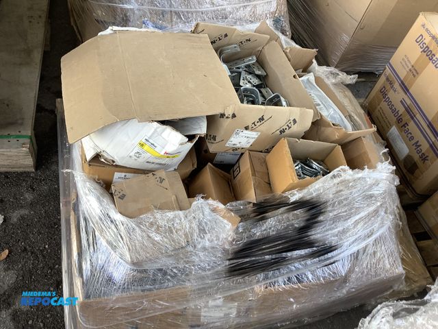 Lot 2-27904 - Pallet Lot of Mechanical and electrical fittings and hangers, compression fittings, 2" locknuts, 1/5...