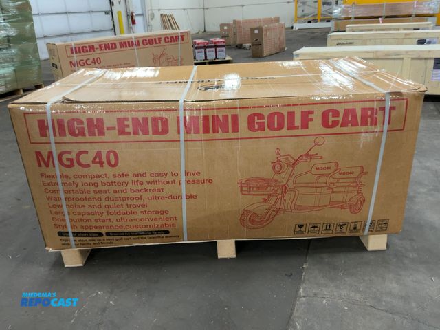 Lot 2-21885 - New SDLANCH MGC40 3-Wheel Mini Electric Golf Cart / Scooter, 60 Volt, Three Speed, 2-Passenger, Pneu...