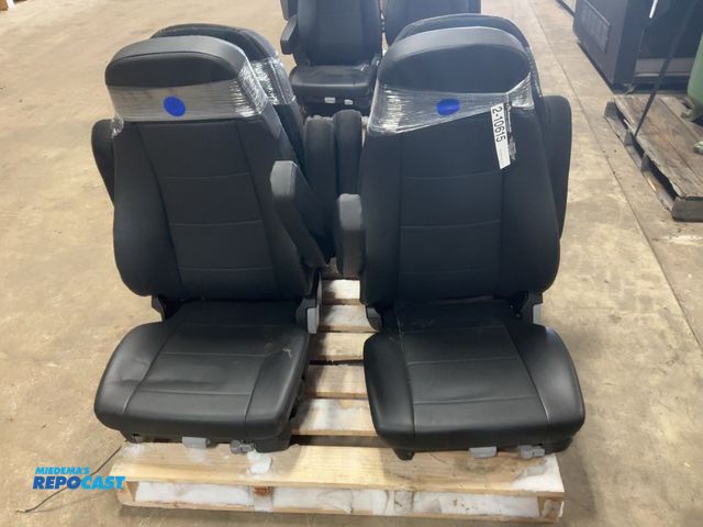 Lot 2-10615 - Lot of (2) New Takeout 2022-25 Freightliner M2/S2 Black Vinyl Seats without Isri Air Ride Bases