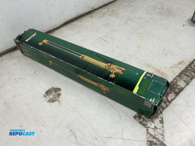 Lot 2-18399 - Victor Straight Cutting Torch