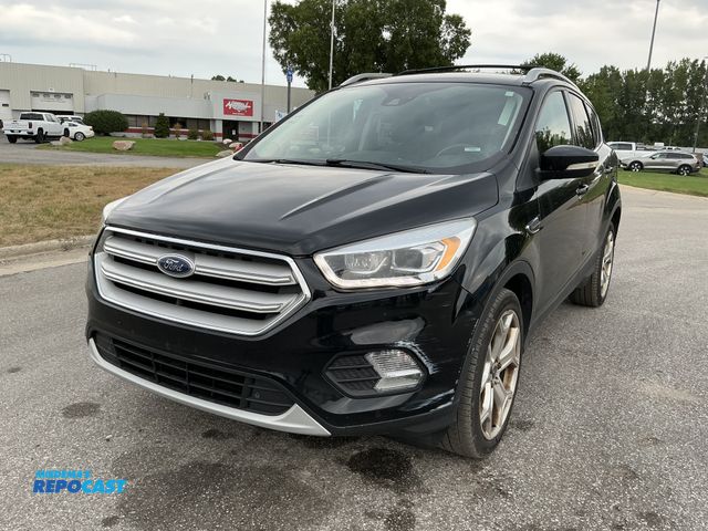 Lot 2-30351 - 2017 Ford Escape Titanium 4WD SUV
