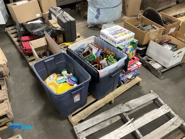 Lot 2-18011 - Skid of Various Toys, Board games, Various Kitchen Toys, Building Blocks, etc.