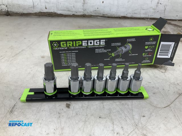 Lot 2-94990 - grip edge 3/8" drive 7pc ssa hex bits