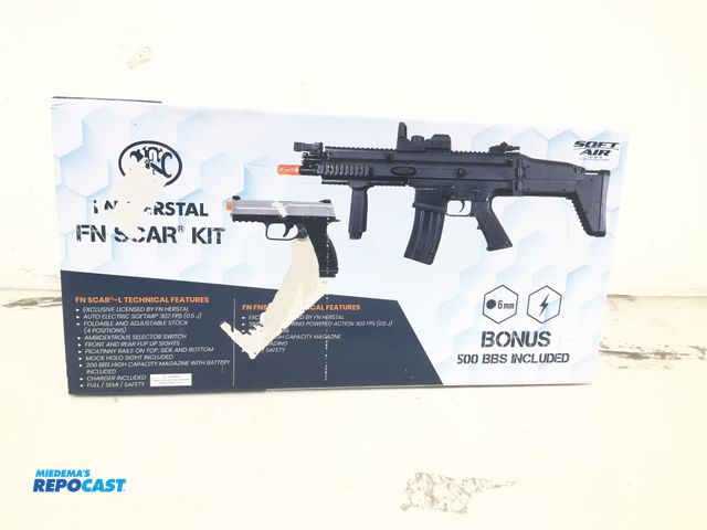 Lot 2-19313 - FN Herstal FN Scar Airsoft Gun Kit, Used