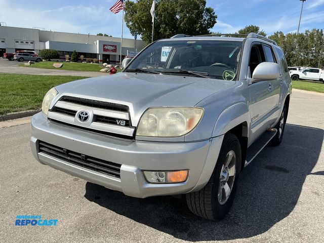 Lot 2-33424 - 2004 Toyota 4RUNNER Limited SUV 4x4