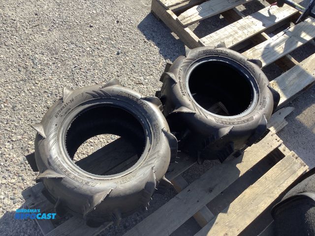 Lot 2-99031 - Pair of ATV Sand Paddle tires, Innova Sand Gear, AT20X11-10