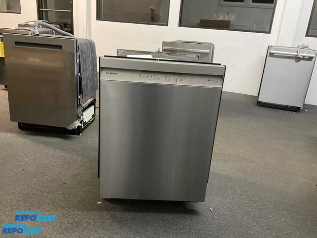 Lot 2-60893 - Scratch & Dent Bosch SHE41CM5N Dishwasher