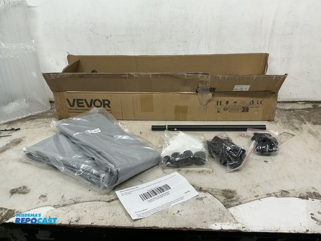 Lot 2-92074 - VEVOR 39”x37”x79” light grey shading curtains model#SYJ-03