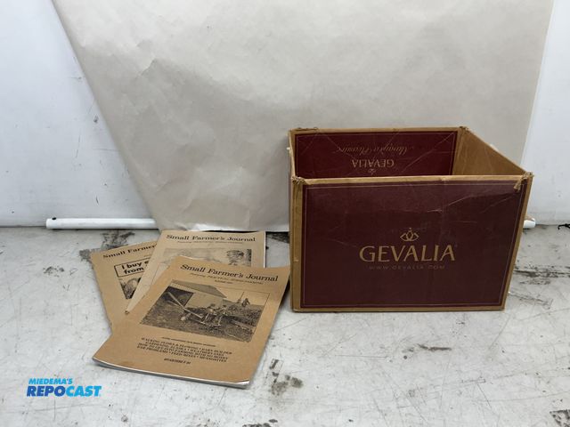 Lot 2-99518 - box of small farmers journals from the 1980's