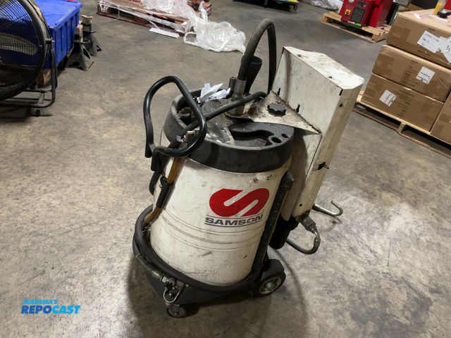 Lot 2-27803 - Samson evacumaster high vacuum oil suction unit 800.311.1047