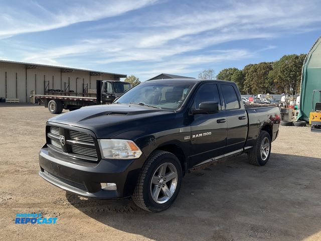 Lot 2-40125 - 2011 Dodge Ram 1500 Crew Cab Standard Box Pickup Truck 4x4