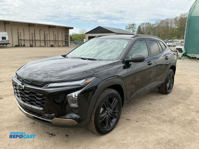 Lot 2-90086 - 2025 Chevrolet Trax ACTIV SUV FWD