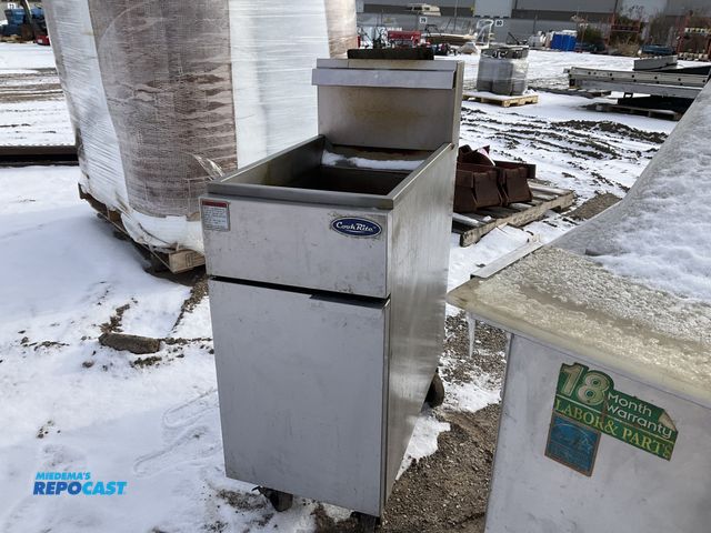 Lot 2-19496 - CookRite Deep Fryer