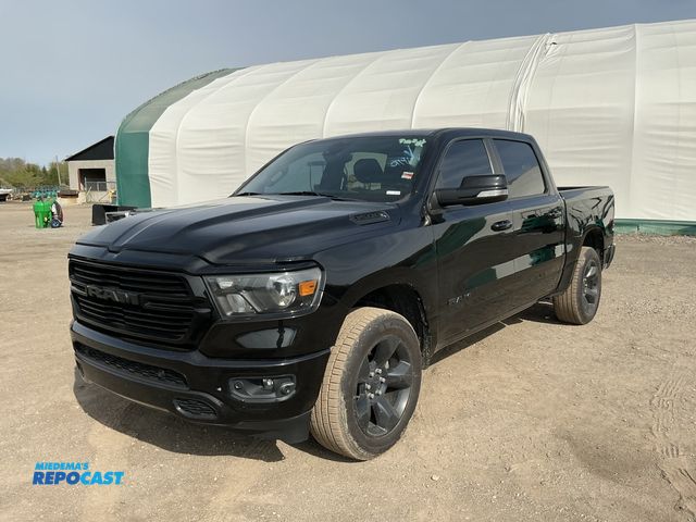 Lot 2-90187 - 2019 Ram 1500 Big Horn Crew Cab SWB 4WD Crew Cab Standard Box Pickup Truck 4x4