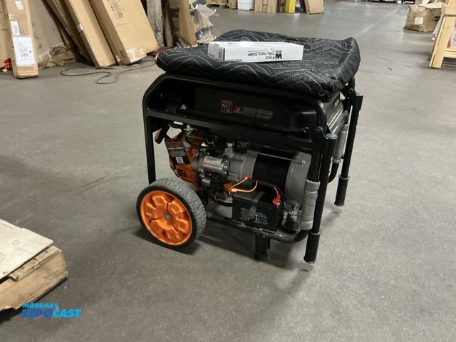 Lot 2-10984 - Wen GN5602X 5600w portable Generator &amp; WEN 429DPC 9” drill press clamp