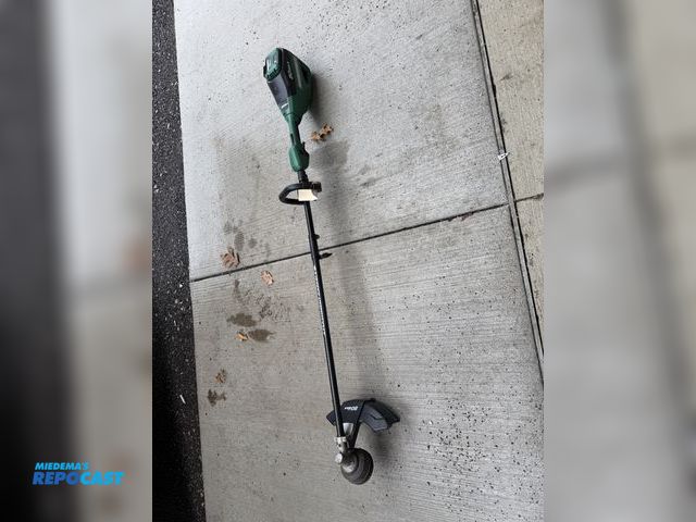 Lot 2-96616 - Masterforce Cordless Weed Whip