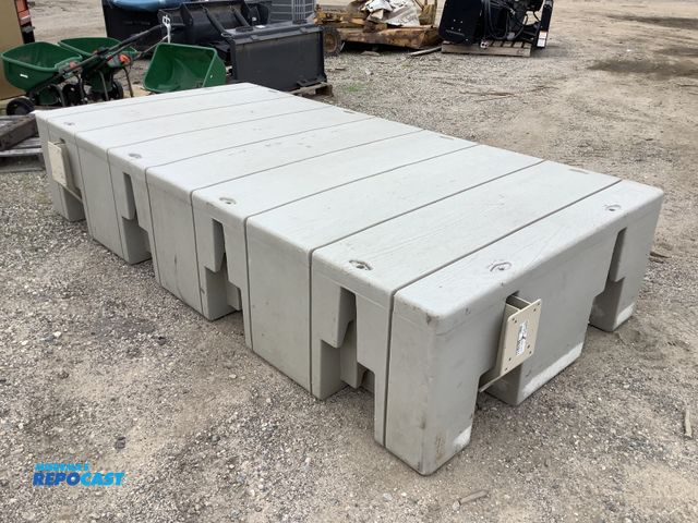 Lot 2-36739 - Plastic floating lake deck